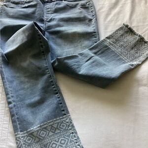 Tribal Women's Geometric embroidered look Straight ankle length jeans